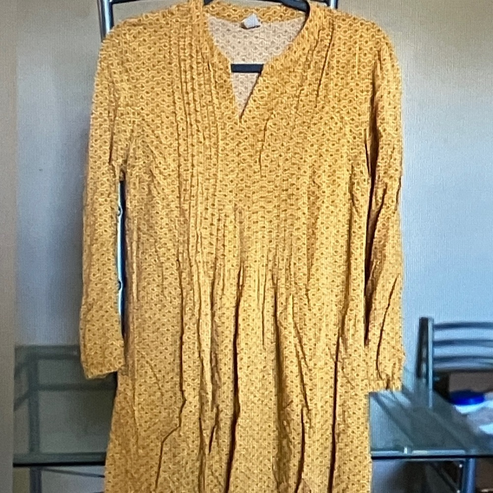 Women's Mustard Yellow Pleated V-Neck Dress